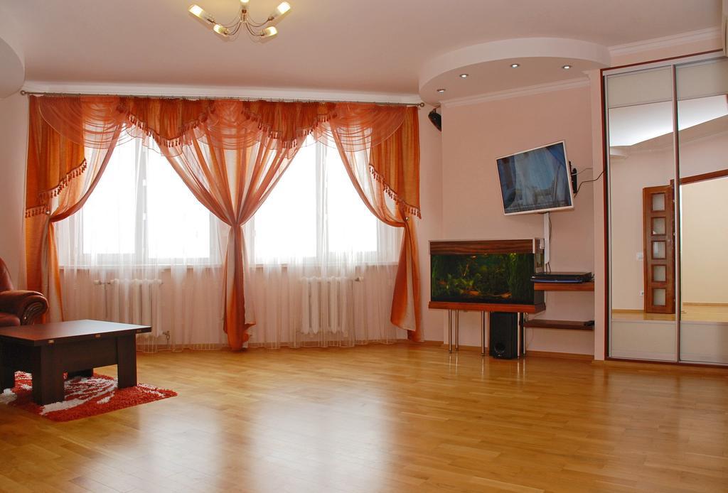 Kiev Pozniaky Apartment Værelse billede